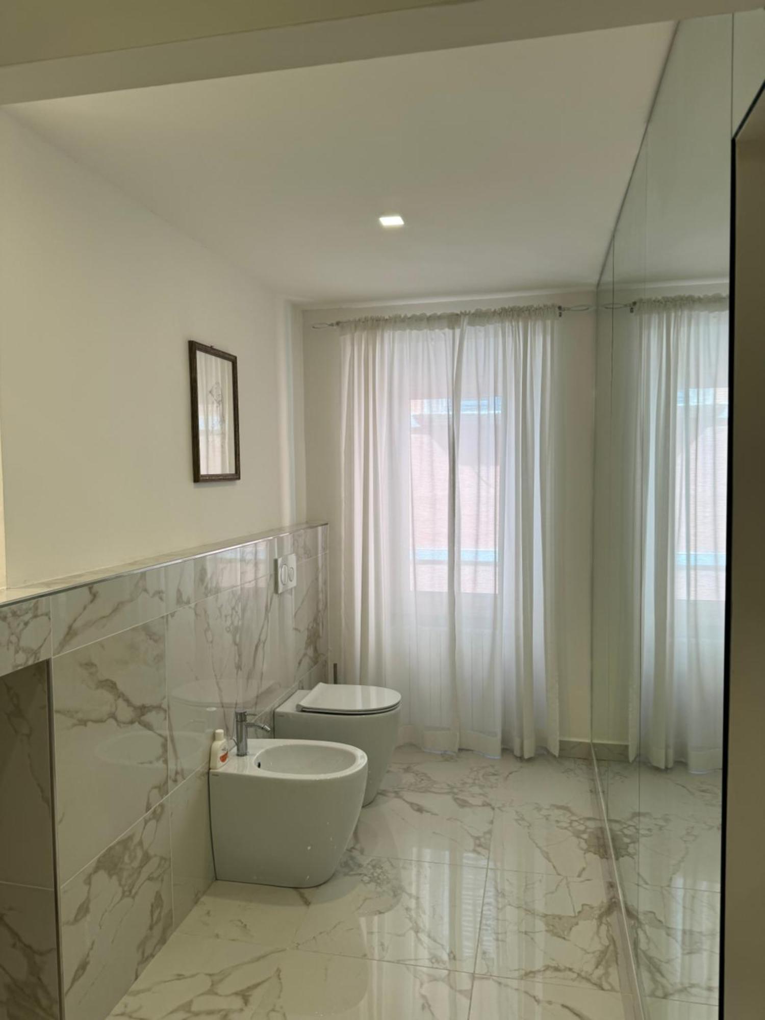Re House Suite & Deluxe Apartament Ascoli Piceno Esterno foto