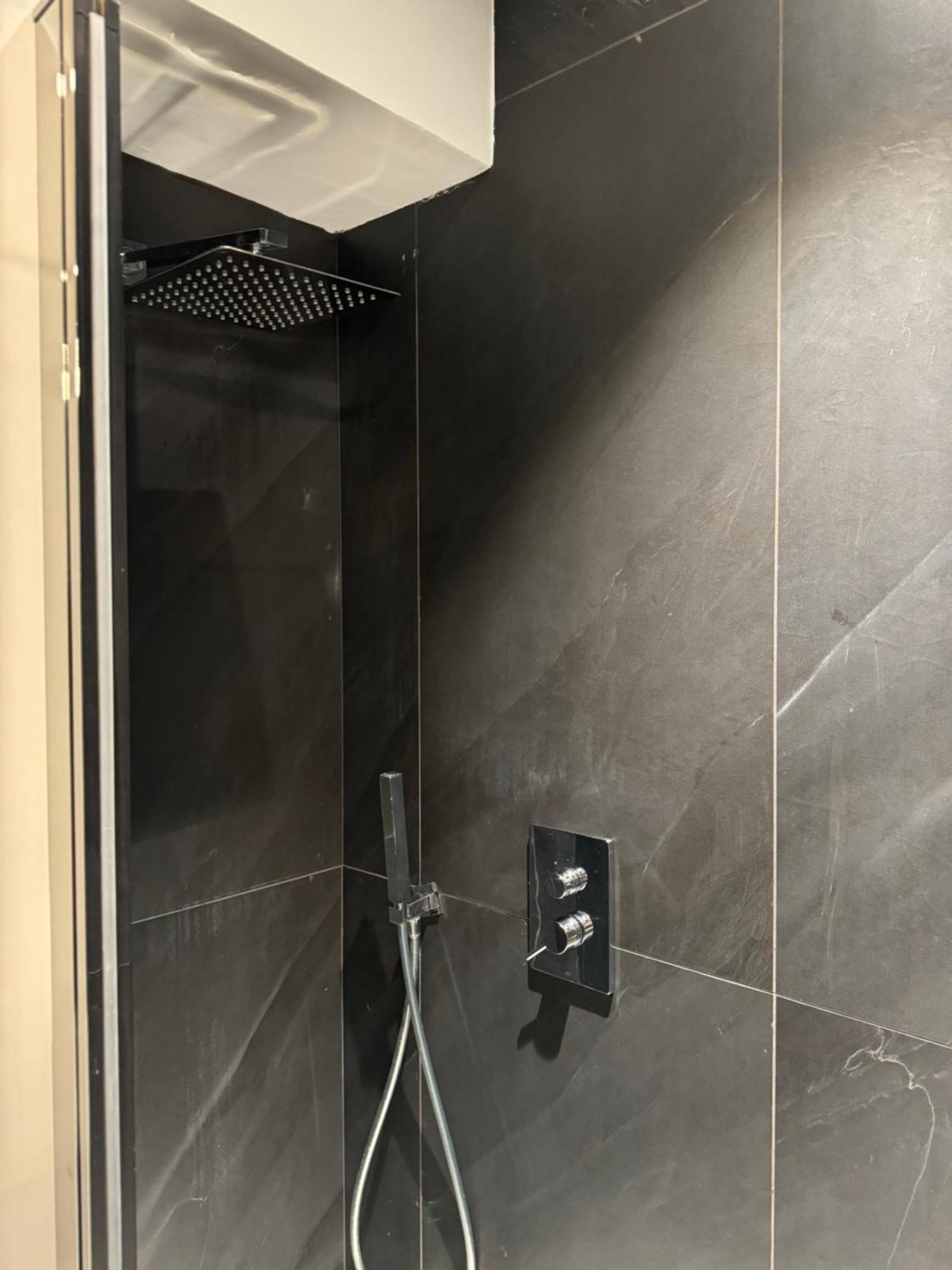 Re House Suite & Deluxe Apartament Ascoli Piceno Esterno foto