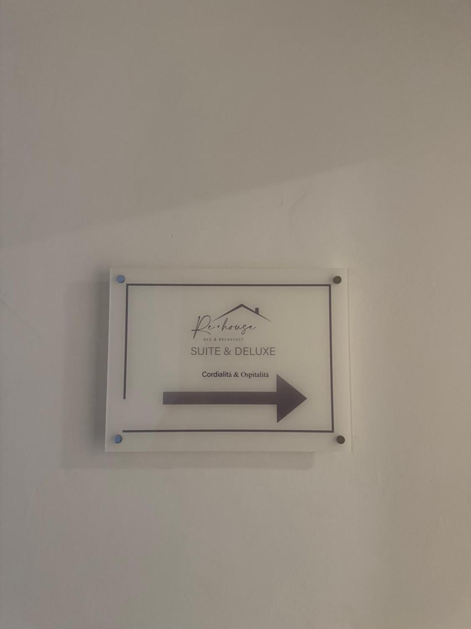 Re House Suite & Deluxe Apartament Ascoli Piceno Esterno foto